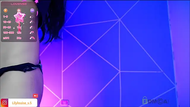 lilylouisee online show from 8, 11, 2025