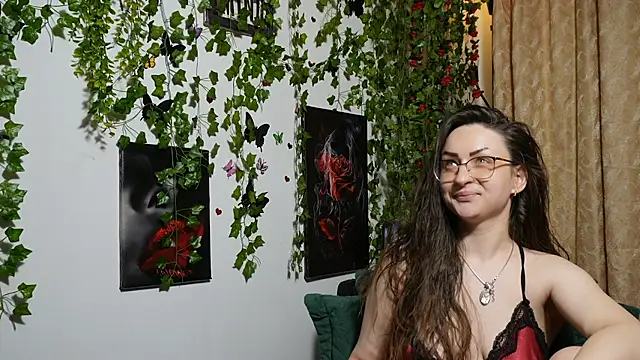 NaughtYHomemadE online show from 14, 11, 2025