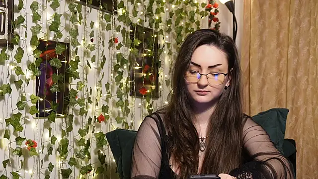 Snapshot of NaughtYHomemadE chatting on 28, 2, 2026 NaughtYHomemadE online show from 28, 2, 2026