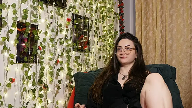 NaughtYHomemadE online show from 11, 1, 2026