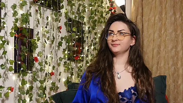 Snapshot of NaughtYHomemadE chatting on 4, 3, 2026 NaughtYHomemadE online show from 4, 3, 2026