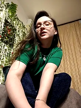 NaughtYHomemadE online show from 22, 4, 2026