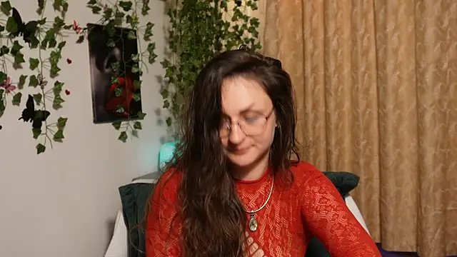 NaughtYHomemadE online show from 16, 9, 2025