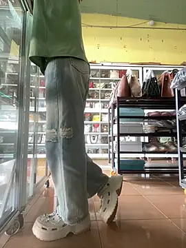 Snapshot of Rosa_998 chatting on 5, 3, 2025 Rosa 998 online show from 5, 3, 2025