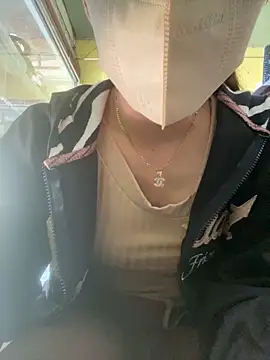 Snapshot of Rosa_998 chatting on 15, 10, 2025 Rosa 998 online show from 15, 10, 2025