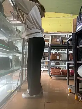 Snapshot of Rosa_998 chatting on 6, 11, 2025 Rosa 998 online show from 6, 11, 2025