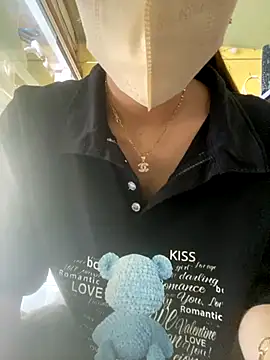 Snapshot of Rosa_998 chatting on 13, 10, 2025 Rosa 998 online show from 13, 10, 2025