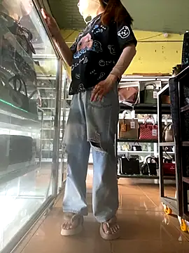 Snapshot of Rosa_998 chatting on 17, 10, 2025 Rosa 998 online show from 17, 10, 2025