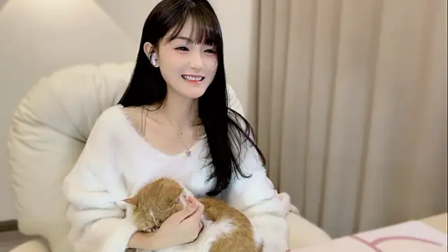 SHUIshui  online show from 21, 10, 2025