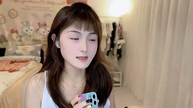 SHUIshui  online show from 28, 2, 2025