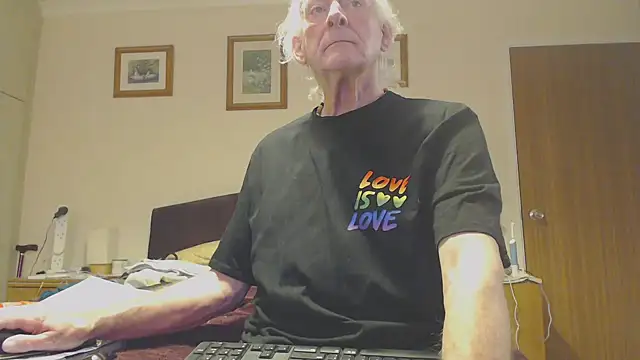 WaverlyKernow online show from 14, 2, 2025