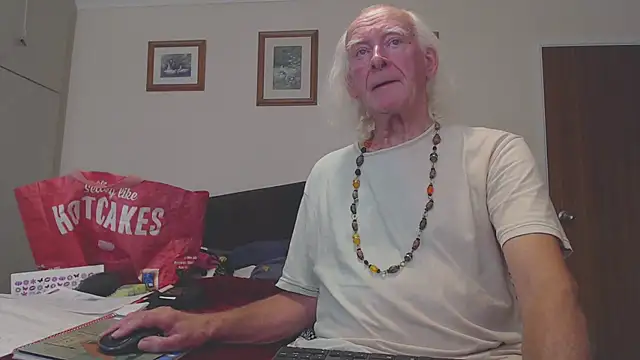 WaverlyKernow online show from 21, 9, 2025