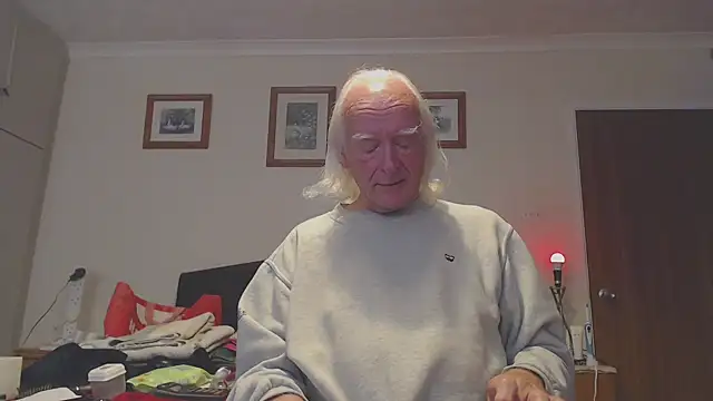 WaverlyKernow online show from 4, 10, 2025