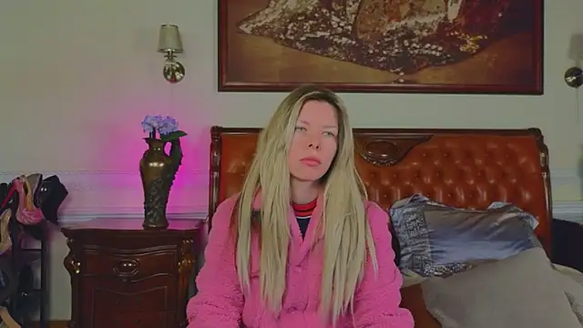 Real Tini online show from 21, 2, 2026