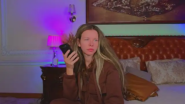 Real Tini online show from 1, 12, 2025