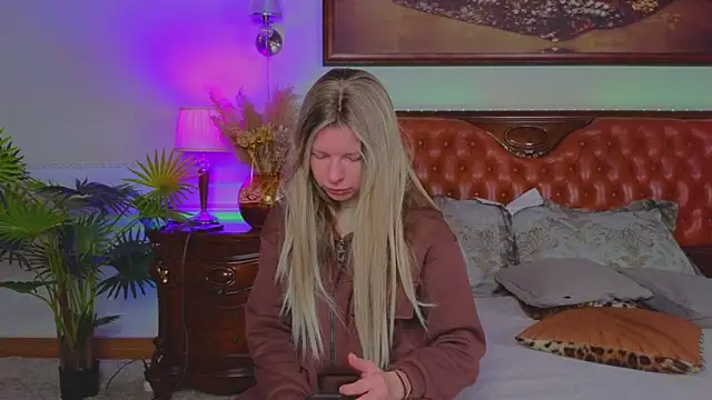 Real Tini online show from 5, 2, 2026