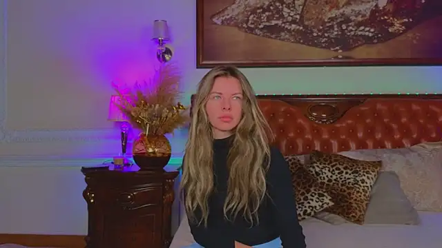 Real Tini online show from 15, 11, 2025