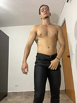 ElianFoxter online show from 13, 7, 2026