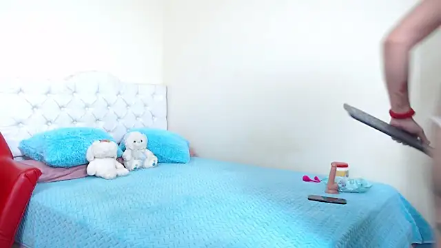 luna hoott online show from 18, 3, 2025