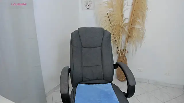 sarita1412 online show from 5, 11, 2025