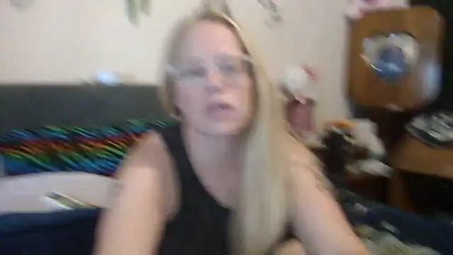 Toybox13 Pika online show from 22, 10, 2025