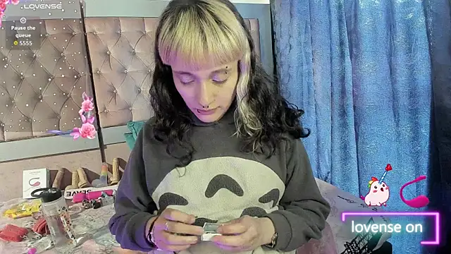 Snapshot of neeko_princes chatting on 3, 7, 2026 neeko princes online show from 3, 7, 2026
