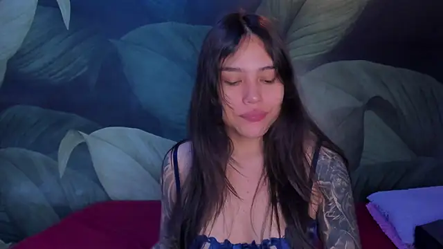 Snapshot of sweett_dirty chatting on 20, 10, 2025 sweett dirty online show from 20, 10, 2025