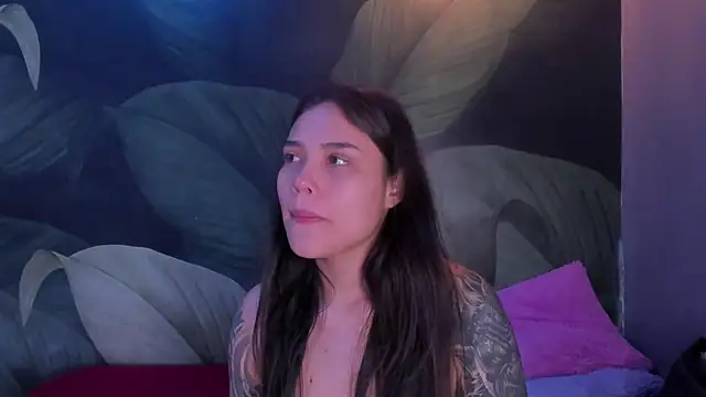 Snapshot of sweett_dirty chatting on 15, 11, 2025 sweett dirty online show from 15, 11, 2025