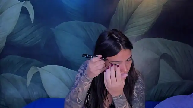 Snapshot of sweett_dirty chatting on 21, 10, 2025 sweett dirty online show from 21, 10, 2025