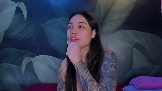 Snapshot of sweett_dirty chatting on 28, 10, 2025 sweett dirty online show from 28, 10, 2025