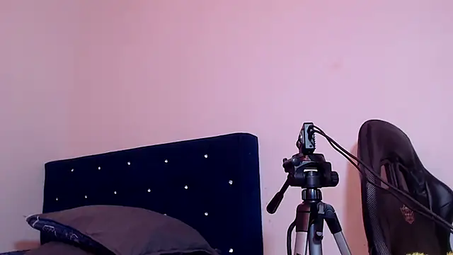 Aliice Doll online show from 2, 3, 2025