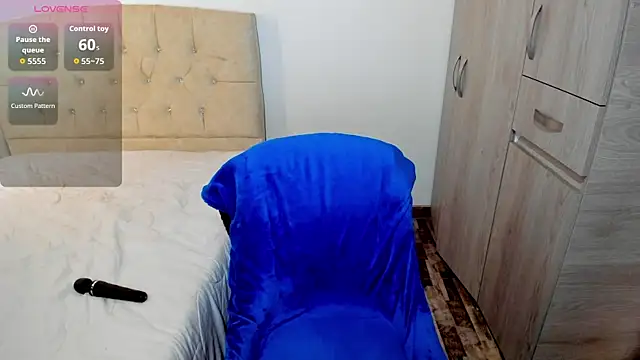 emily1  online show from 23, 9, 2025