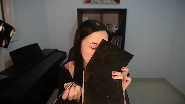 Windy butterfly online show from 3, 10, 2025