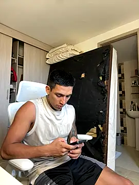 Snapshot of sendfer chatting on 29, 9, 2025 sendfer online show from 29, 9, 2025