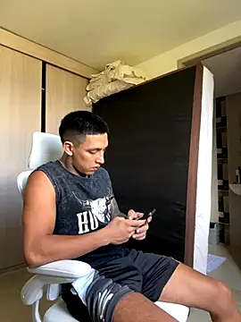 Snapshot of sendfer chatting on 13, 10, 2025 sendfer online show from 13, 10, 2025