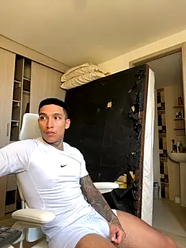 Snapshot of sendfer chatting on 26, 9, 2025 sendfer online show from 26, 9, 2025