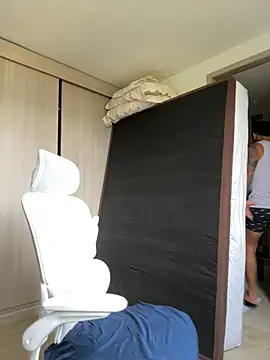 Snapshot of sendfer chatting on 14, 10, 2025 sendfer online show from 14, 10, 2025