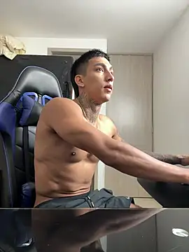 Snapshot of sendfer chatting on 15, 3, 2025 sendfer online show from 15, 3, 2025