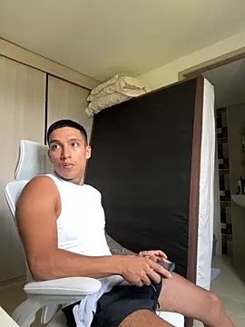 Snapshot of sendfer chatting on 17, 10, 2025 sendfer online show from 17, 10, 2025