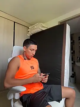 Snapshot of sendfer chatting on 3, 11, 2025 sendfer online show from 3, 11, 2025