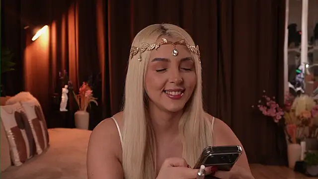 Snapshot of VictoriaMorrone chatting on 21, 11, 2025 VictoriaMorrone online show from 21, 11, 2025