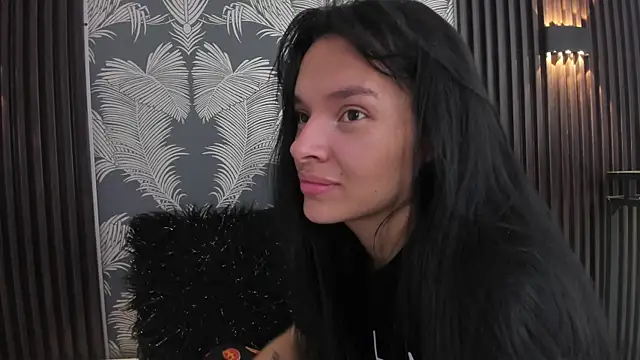 Snapshot of _shantal_smith chatting on 12, 6, 2026 shantal smith online show from 12, 6, 2026
