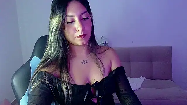 Lia 14  online show from 6, 3, 2026