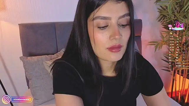 missatenea online show from 5, 2, 2026