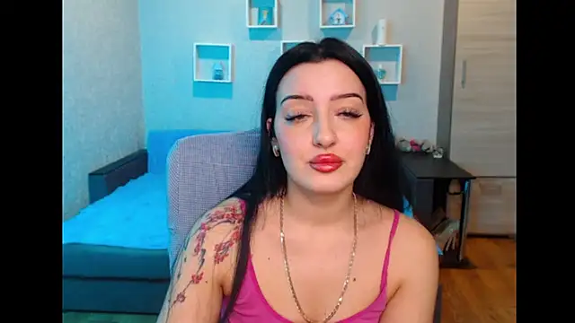 Snapshot of SkarlettMonliss chatting on 5, 1, 2025 SkarlettMonliss online show from 5, 1, 2025