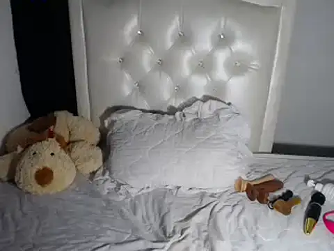 milk azahara online show from 24, 11, 2025