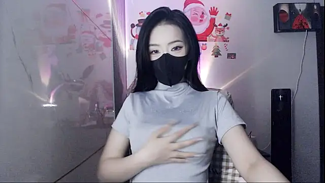 Snapshot of -KathySweet- chatting on 4, 12, 2025 -KathySweet- online show from 4, 12, 2025