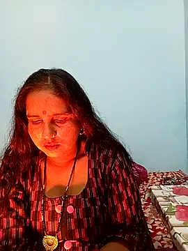 Snapshot of reemacouple007 chatting on 21, 12, 2025 reemacouple007 online show from 21, 12, 2025