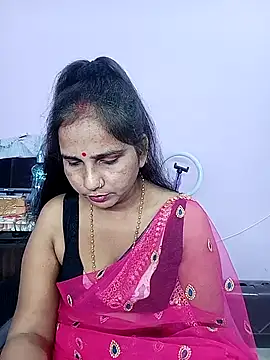 reemacouple007 online show from 2, 4, 2026