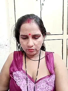 Snapshot of reemacouple007 chatting on 23, 10, 2025 reemacouple007 online show from 23, 10, 2025